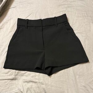 Aritzia Wilfred Classic Black Women's Shorts